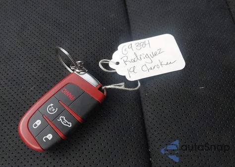 2019 Jeep Grand Cherokee Srt 4X4 from USA, damaged, VIN 1C4RJFDJ5KC835149